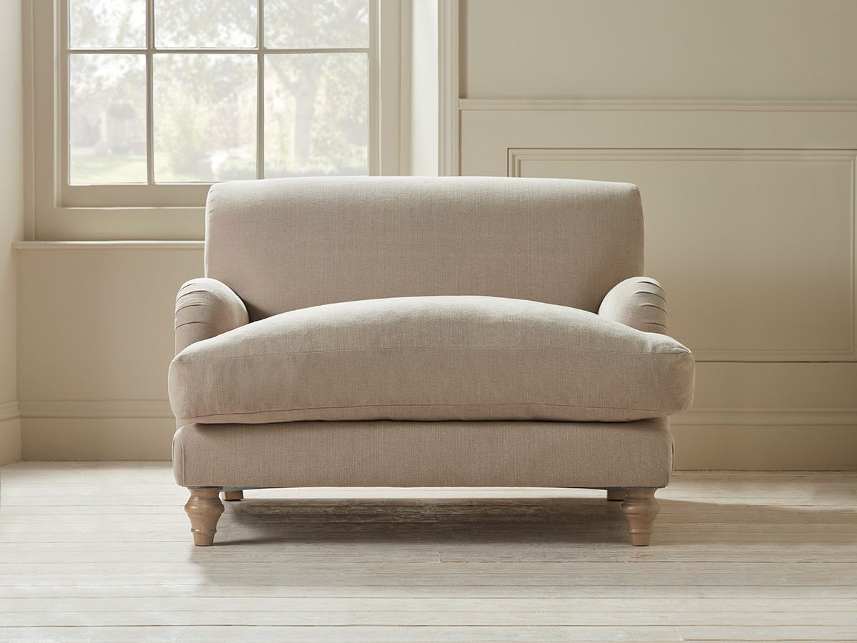 Emiko Loveseat