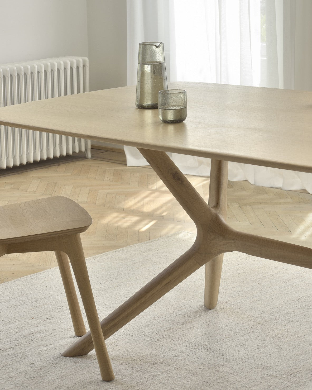 Hexa Dining Table